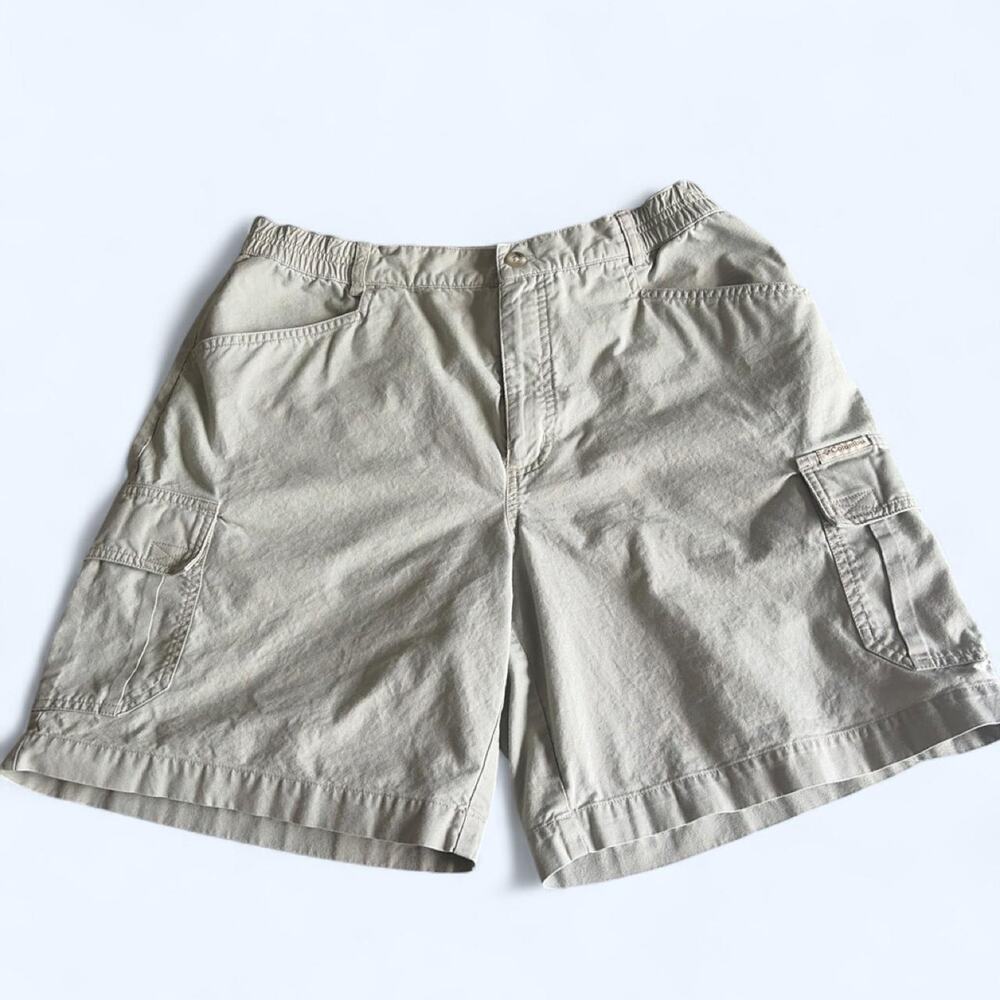 Columbia Sportswear cargo shorts size 14 khaki cream cotton y2k gorpcore hiking
